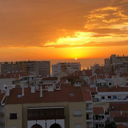 Lovely Lisboa Costa Da Caparica Seaview Apartment Bagian luar foto