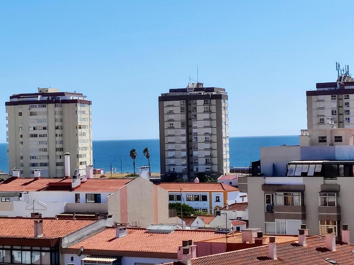 Lovely Lisboa Costa Da Caparica Seaview Apartment Bagian luar foto