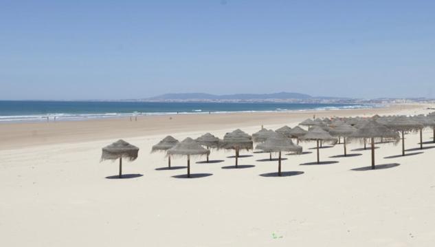 Lovely Lisboa Costa Da Caparica Seaview Apartment Bagian luar foto